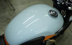 TRIUMPH BONNEVILLE T100 2022