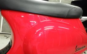 VESPA 125 ET4