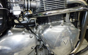 TRIUMPH BONNEVILLE 2004
