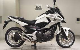 HONDA NC750X D 2018 RC90