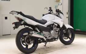 SUZUKI GSR250 2020