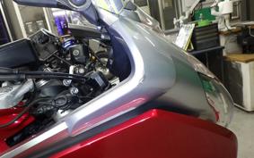 HONDA VFR1200F 2010 SC63