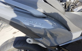 YAMAHA T-MAX 560 T 2022 SJ19J