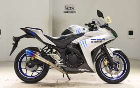 YAMAHA YZF-R25