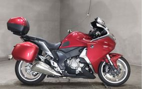 HONDA VFR1200F DCT 2011 SC63