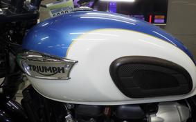 TRIUMPH BONNEVILLE T100 2020