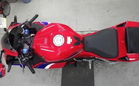 HONDA CBR600RR 2025