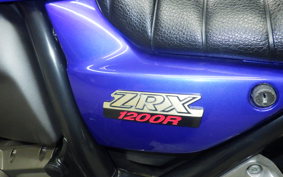 KAWASAKI ZRX1200 R 2003 ZRT20A