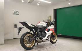 YAMAHA YZF-R7 2022 RM39J