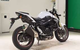 SUZUKI GSR750 2015