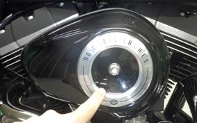HARLEY FXDBC1580 2015