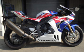 HONDA CBR1000RR-R FB SP 2023 SC82
