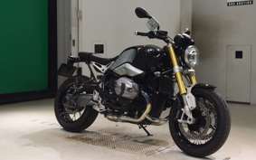 BMW R NINE T 2015