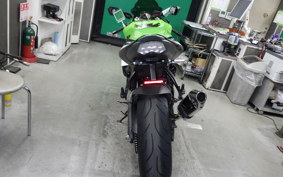 KAWASAKI ZX 10 NINJA R 2015