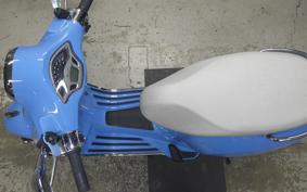 VESPA PRIMAVERA 125