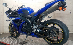 YAMAHA YZF-R1 2004 RN13