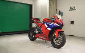 HONDA CBR600RR 2025 PC40