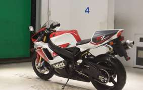 YAMAHA YZF-R7 2000