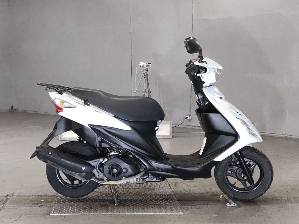 Фото Suzuki ADDRESS V125 с японского аукциона