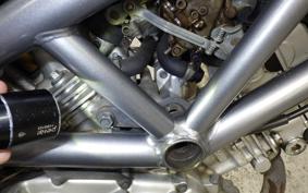 HONDA VTR 250 2021 MC33
