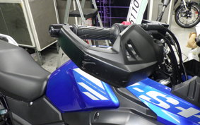SUZUKI Vｽﾄﾛｰﾑ250 2017