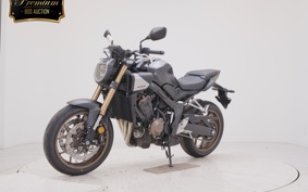 HONDA CB650R E-Clutch 2018 RH17