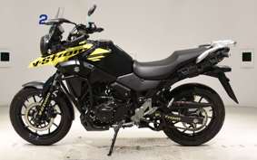 SUZUKI Vｽﾄﾛｰﾑ250A 2023