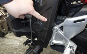 HONDA CB650R 2023 RH03