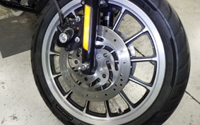 HARLEY XL883R 2005