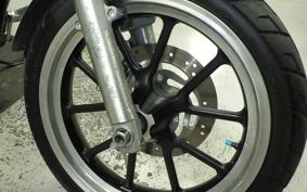 HARLEY XL883LI 2013
