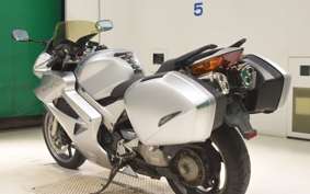 HONDA VFR800 2004 RC46
