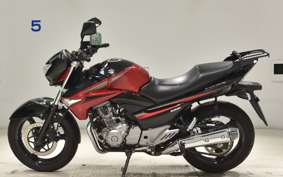 SUZUKI GSR250