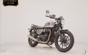 TRIUMPH STREET TWIN 2022
