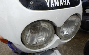 YAMAHA FZR400 1WG