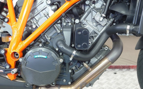 KTM 1290 SUPER DUKE R 2015 V3940