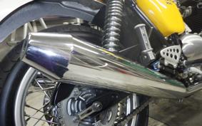 TRIUMPH THRUXTON 900 2009