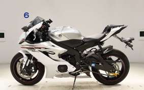 YAMAHA YZF-R6 2019