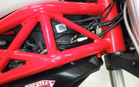 DUCATI MONSTER 696 2010