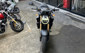 HONDA CB650R E-Clutch 2025 RH17