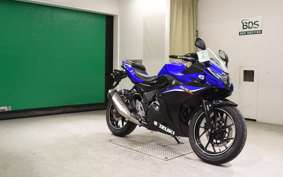 SUZUKI GSX250R 2015