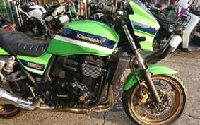 KAWASAKI ZRX1200 DAEG 2015 ZRT20D