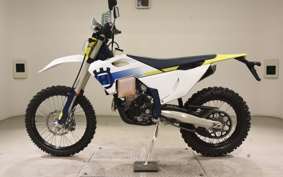 HUSQVARNA FE250