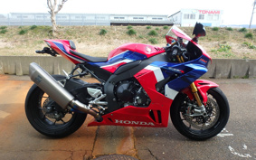 HONDA CBR1000RR-R FB SP 2020 SC82