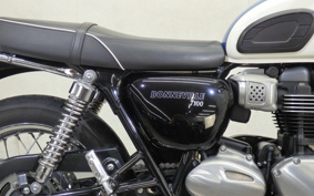 TRIUMPH BONNEVILLE T100 2017 DAD70G