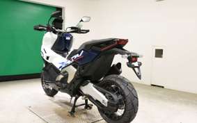 HONDA X-ADV 750 2026 RH21