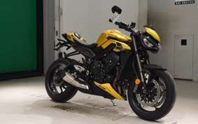 TRIUMPH STREET TRIPLE RS 2025