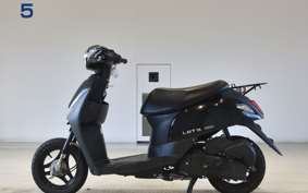 SUZUKI ﾚｯﾂ CA4AA