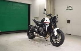 TRIUMPH TRIDENT 660 2022