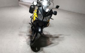 SUZUKI DL1000V STROM 2002 BS111