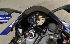 YAMAHA 6 RJ27